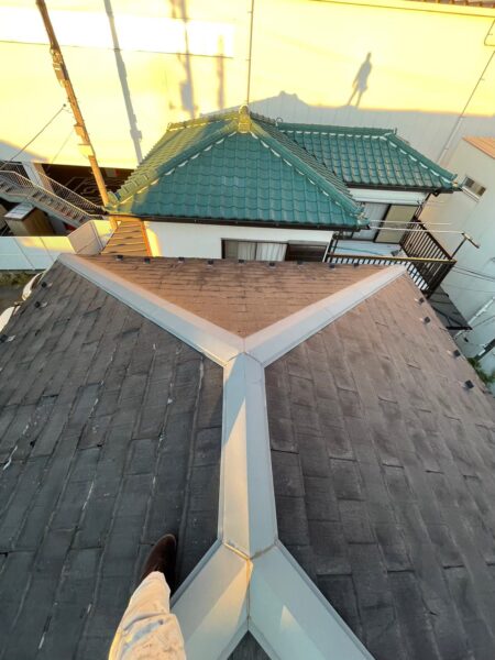 川越市にて屋根修理〈カバー工法〉・外壁塗装の施工前写真